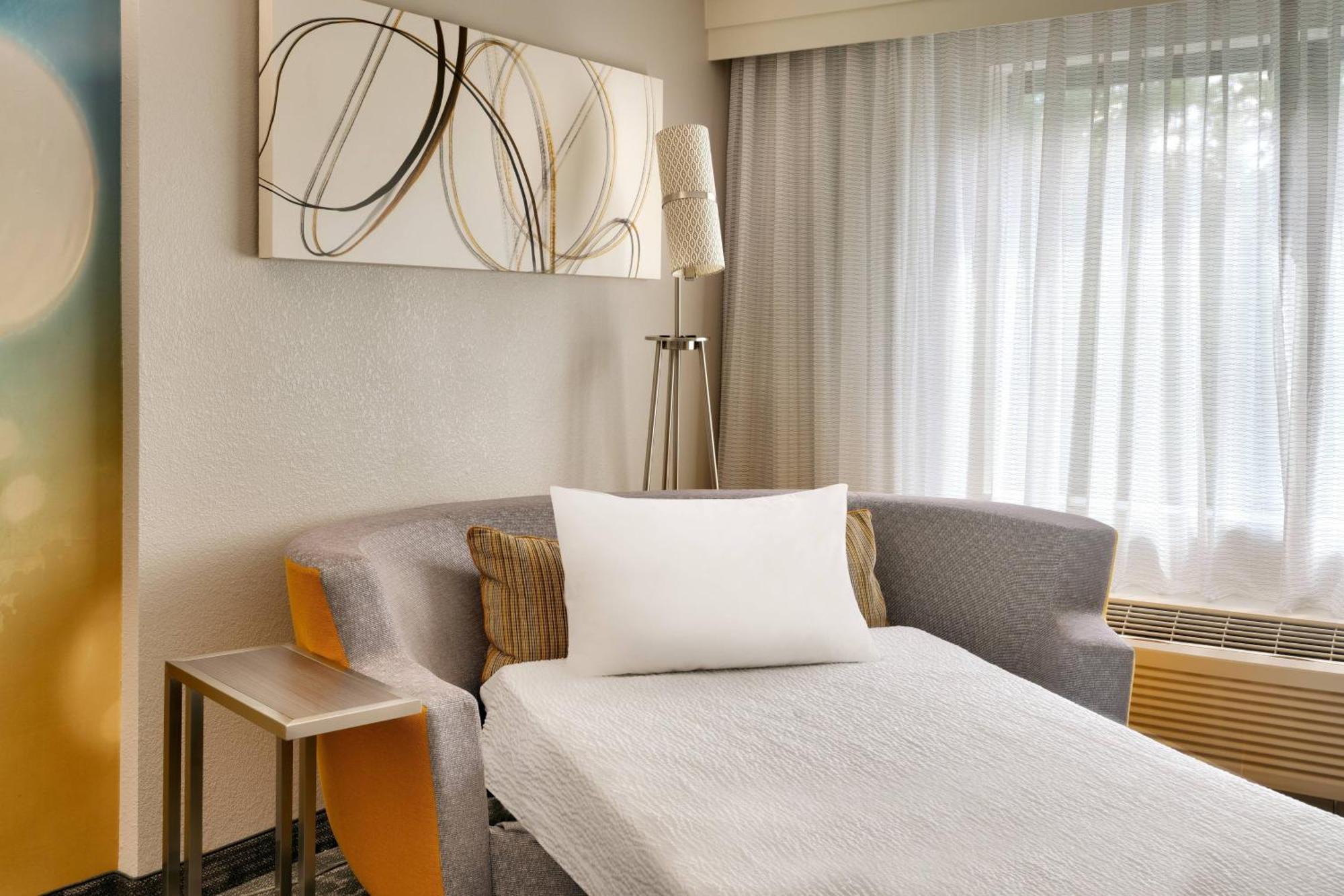 Courtyard By Marriott Charlotte Airport Loso Exterior foto
