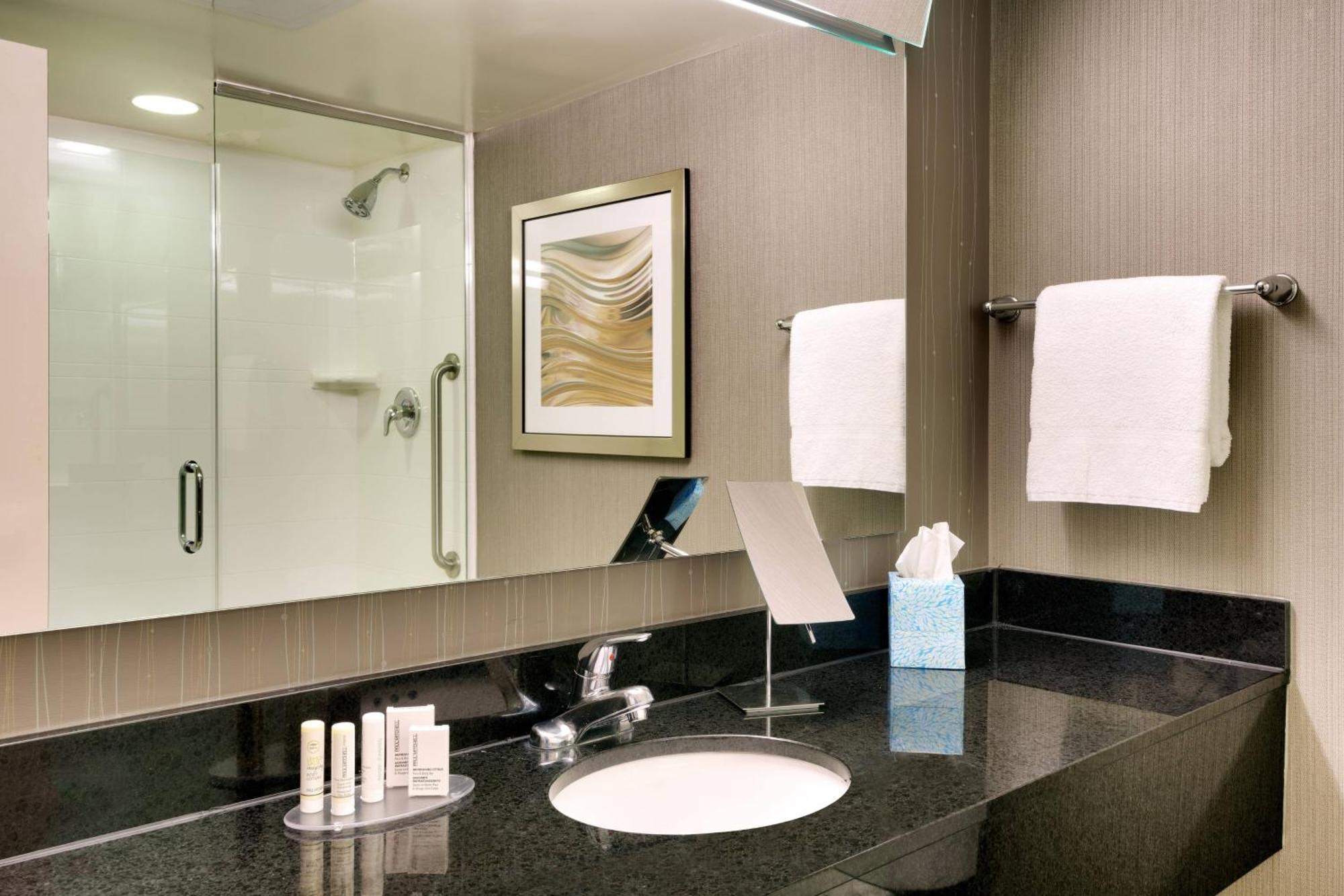 Courtyard By Marriott Charlotte Airport Loso Exterior foto