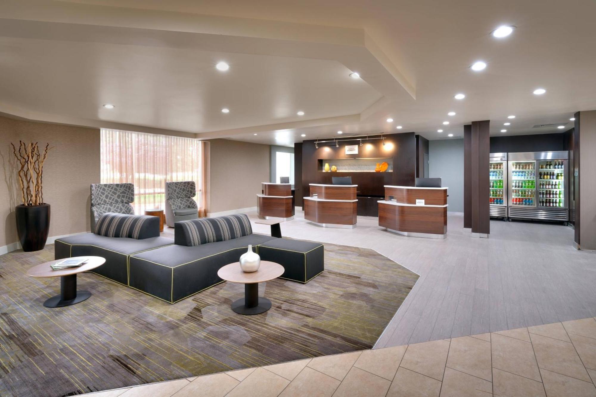 Courtyard By Marriott Charlotte Airport Loso Exterior foto