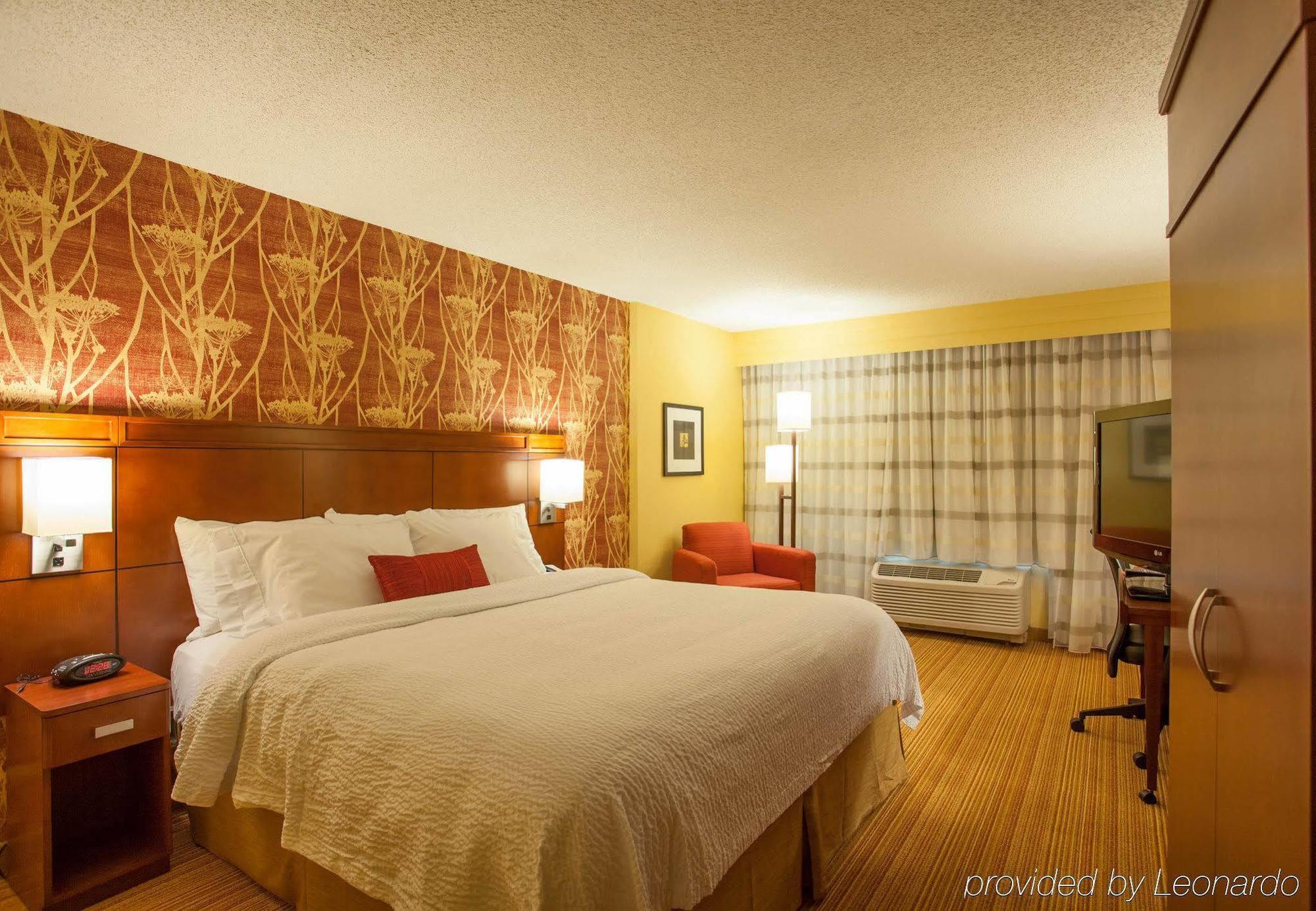 Courtyard By Marriott Charlotte Airport Loso Habitación foto
